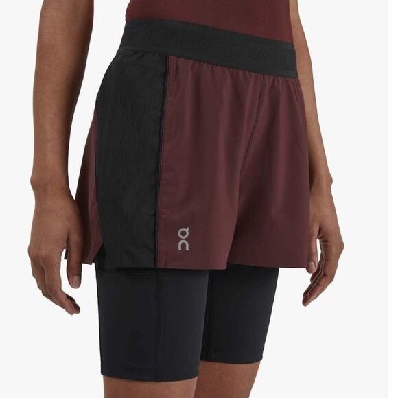 NWOT On Cloud On Running Active Shorts Mulberry Black - Picture 4 of 8